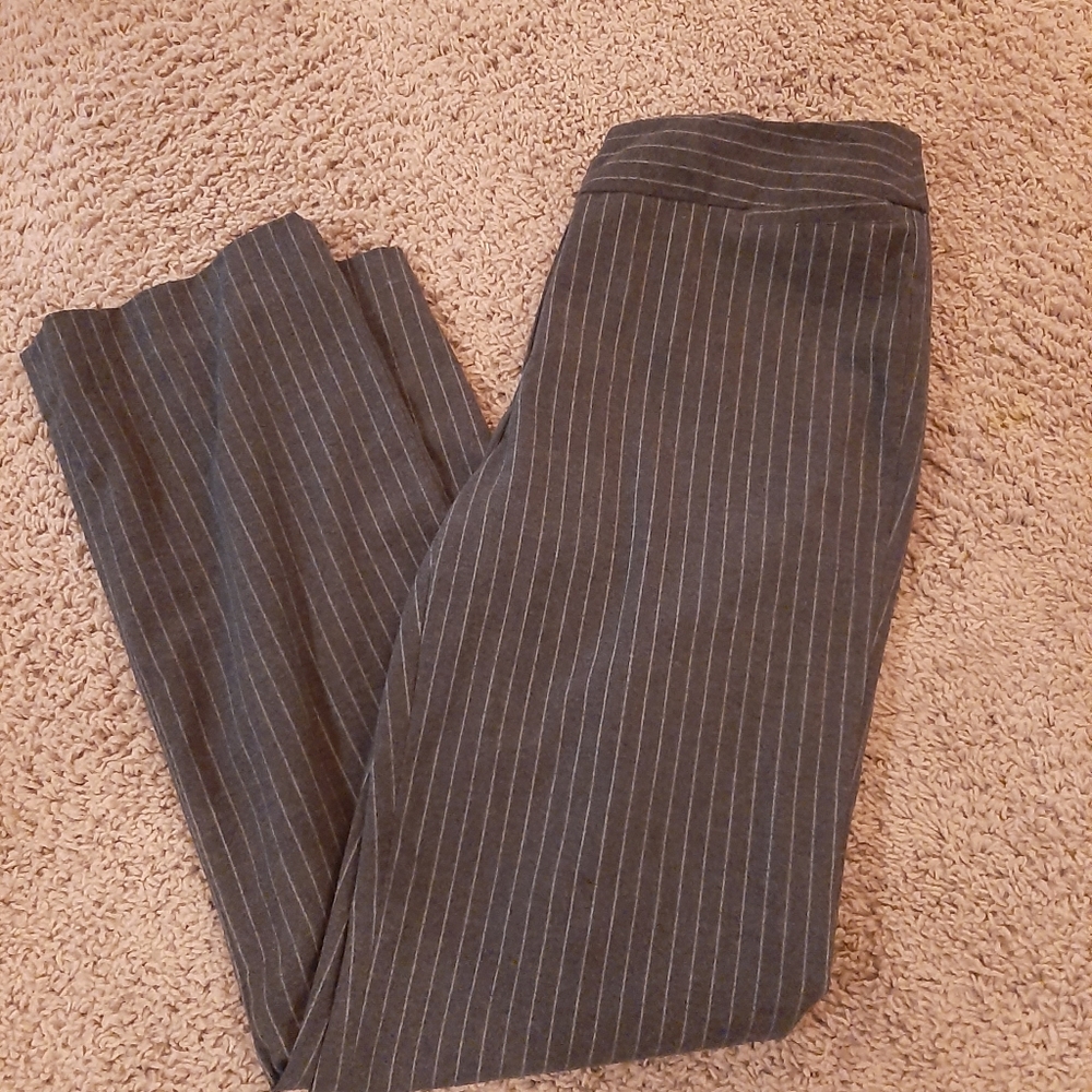 Liz Claiborne Audra Pants Size 6